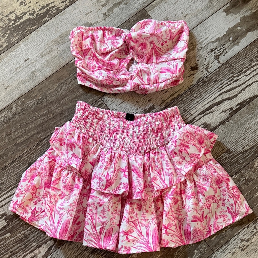 SHEIN Pink and White Ruched Detail